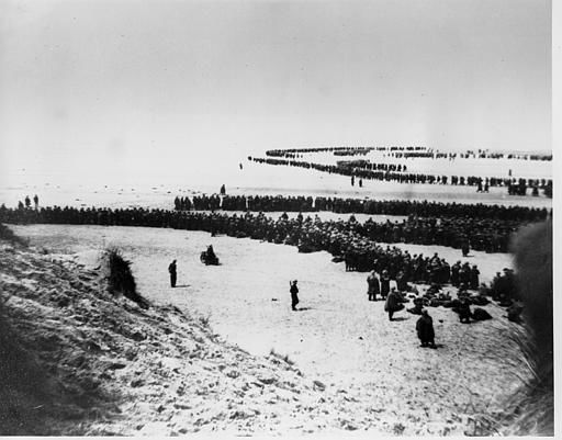 WWII AWAITING RESCUE DUNKIRK